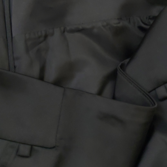 Women Suit - Picture 14 of 14